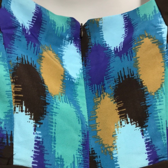 Multi-Colored Sleeveless Dress - Picture 4 of 5